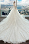Vestido de novia Apliques Triángulo Invertido Sala tul Cordón Cola Real - Página 2