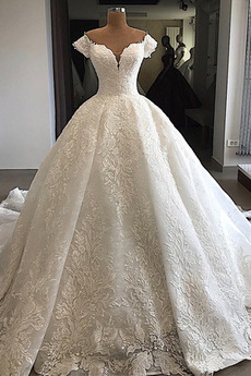 Vestido de novia Corte-A Satén Recatada Fuera de casa Cola Catedral