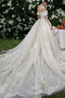 Vestido de novia Sala Cola Real Natural Formal Apliques Escote con Hombros caídos - Página 2
